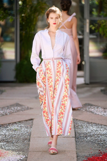 Fotoservizio/SS 2018/WOMEN/LUISA BECCARIA/DP2/5