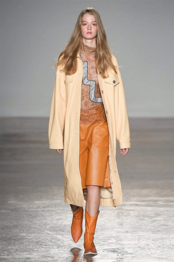 Fotoservizio/SS 2018/WOMEN/CRISTIANO BURANI/DP2/0