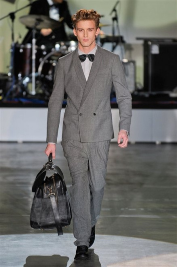 Fotoservizio/FW 2012-2013/MEN/ICEBERG/D1/1