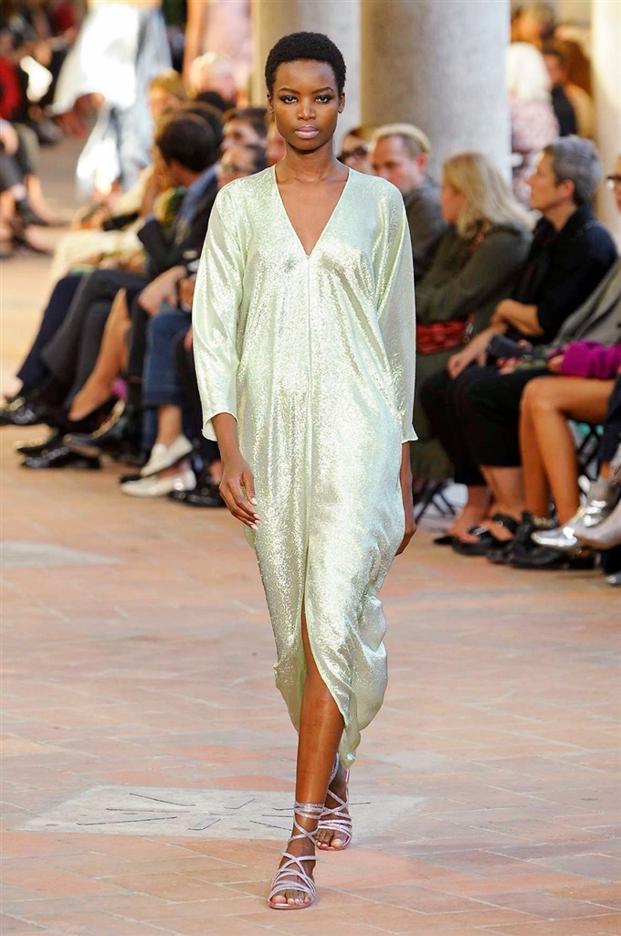 Fotoservizio/SS 2018/WOMEN/ALBERTA FERRETTI/DP2/8
