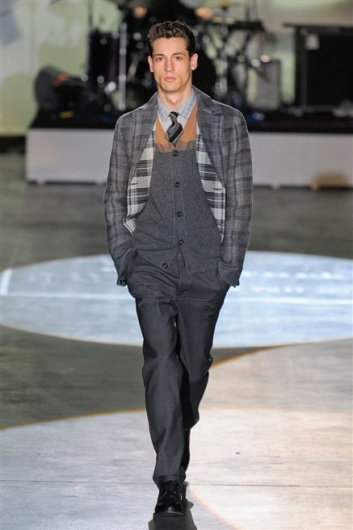 Fotoservizio/FW 2012-2013/MEN/ICEBERG/D1/10