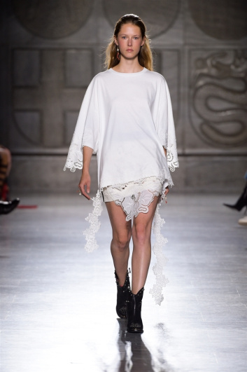 Fotoservizio/SS 2018/WOMEN/FAUSTO PUGLISI/DP2/3