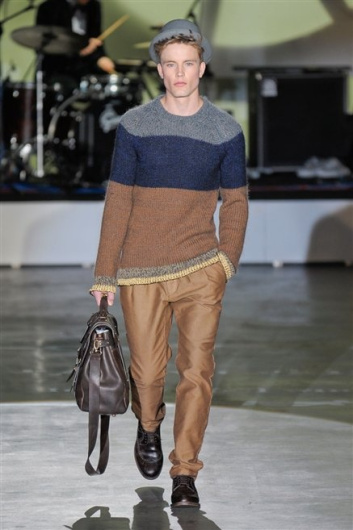 Fotoservizio/FW 2012-2013/MEN/ICEBERG/D1/15