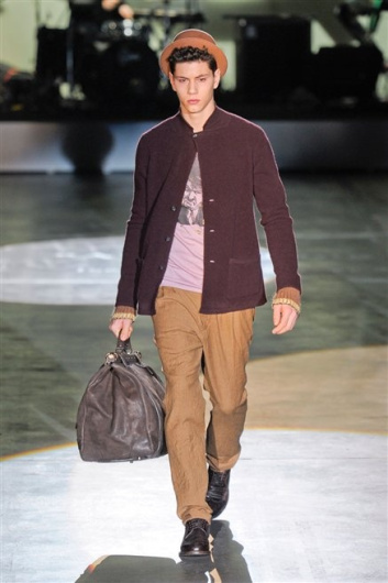 Fotoservizio/FW 2012-2013/MEN/ICEBERG/D1/16