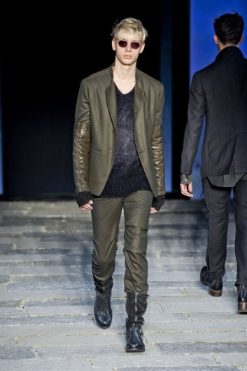 Fotoservizio/FW 2012-2013/MEN/JOHN VARVATOS/D1/23