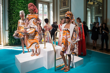 Fotoservizio/SS 2018/WOMEN/EMILIO PUCCI/DP2/4