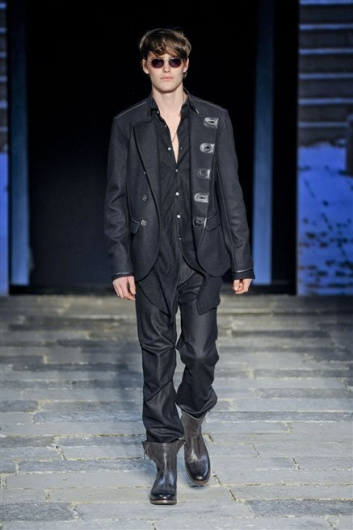 Fotoservizio/FW 2012-2013/MEN/JOHN VARVATOS/D1/31