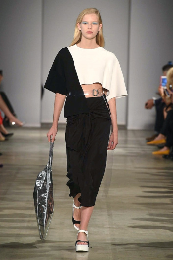 Fotoservizio/SS 2018/WOMEN/ANTEPRIMA/DP2/1