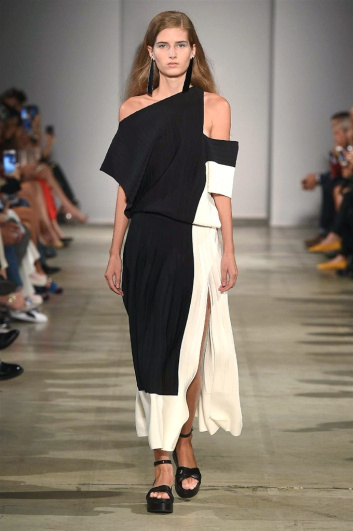 Fotoservizio/SS 2018/WOMEN/ANTEPRIMA/DP2/4