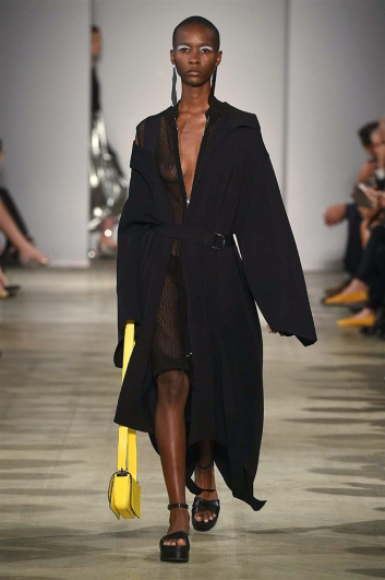 Fotoservizio/SS 2018/WOMEN/ANTEPRIMA/DP2/1