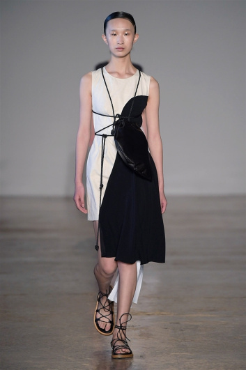Fotoservizio/SS 2018/WOMEN/LUCIO VANOTTI/DP2/1