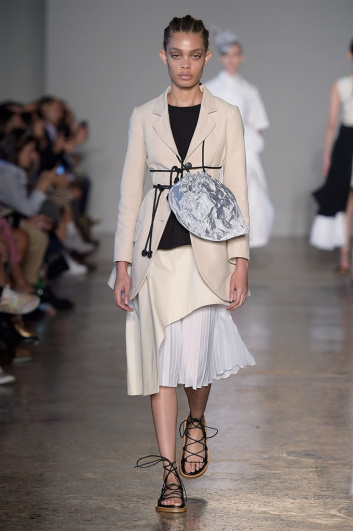 Fotoservizio/SS 2018/WOMEN/LUCIO VANOTTI/DP2/4