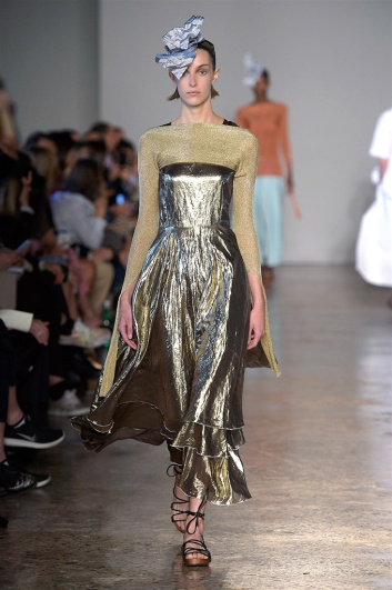 Fotoservizio/SS 2018/WOMEN/LUCIO VANOTTI/DP2/7