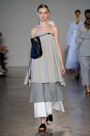 Fotoservizio/SS 2018/WOMEN/LUCIO VANOTTI/DP2/10