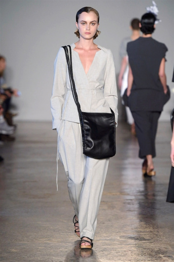 Fotoservizio/SS 2018/WOMEN/LUCIO VANOTTI/DP2/17