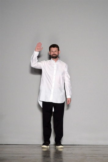 Fotoservizio/SS 2018/WOMEN/LUCIO VANOTTI/DP2/0