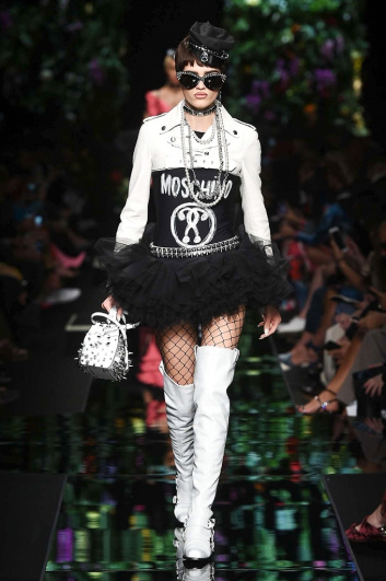 Fotoservizio/SS 2018/WOMEN/MOSCHINO/DP2/7