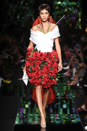 Fotoservizio/SS 2018/WOMEN/MOSCHINO/DP2/4
