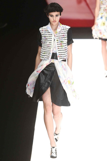 Fotoservizio/SS 2018/WOMEN/GIORGIO ARMANI/DP2/0