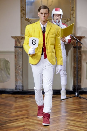 Fotoservizio/FW 2012-2013/MEN/MONCLER GAMME BLEU/D1/8