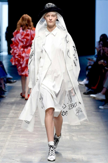 Fotoservizio/SS 2018/WOMEN/ANNAKIKI/DP2/4