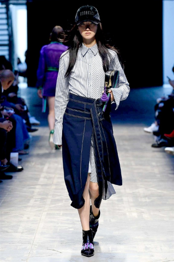 Fotoservizio/SS 2018/WOMEN/ANNAKIKI/DP2/4