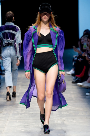 Fotoservizio/SS 2018/WOMEN/ANNAKIKI/DP2/2