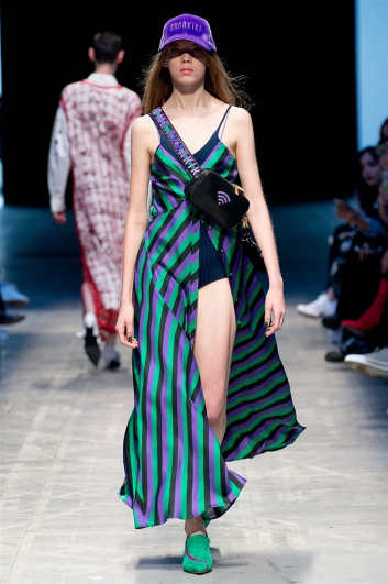 Fotoservizio/SS 2018/WOMEN/ANNAKIKI/DP2/7
