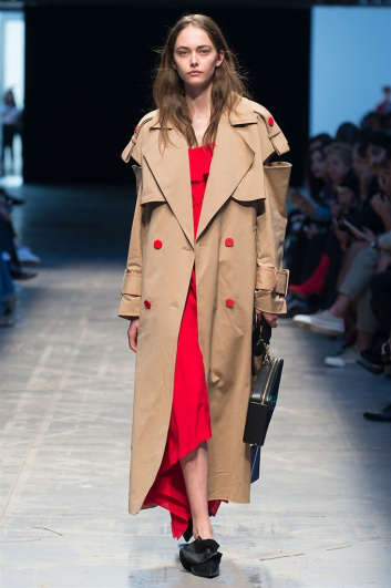 Fotoservizio/SS 2018/WOMEN/ANNAKIKI/DP2/8