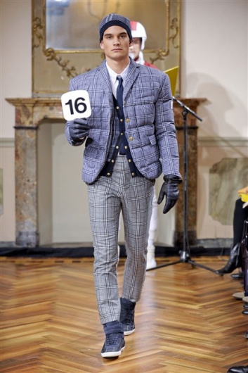 Fotoservizio/FW 2012-2013/MEN/MONCLER GAMME BLEU/D1/16