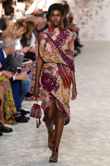 Fotoservizio/SS 2018/WOMEN/ETRO/DP2/32