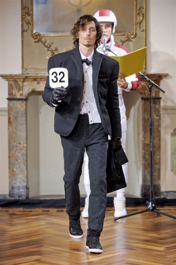 Fotoservizio/FW 2012-2013/MEN/MONCLER GAMME BLEU/D1/32