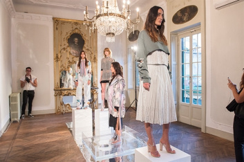 Fotoservizio/SS 2018/WOMEN/MAURO GASPERI/DP2/10