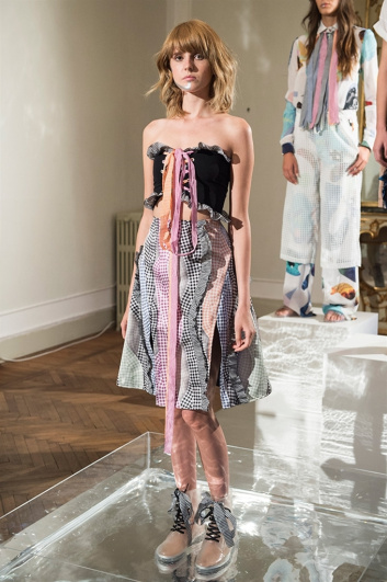 Fotoservizio/SS 2018/WOMEN/MAURO GASPERI/DP2/21