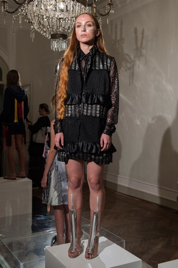Fotoservizio/SS 2018/WOMEN/MAURO GASPERI/DP2/35