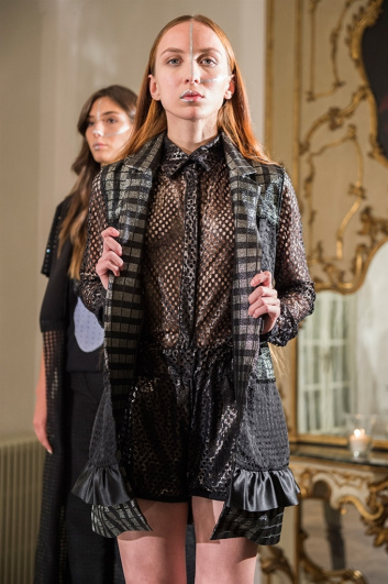 Fotoservizio/SS 2018/WOMEN/MAURO GASPERI/DP2/40