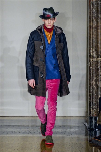 Fotoservizio/FW 2012-2013/MEN/MOSCHINO/D1/30