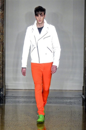 Fotoservizio/FW 2012-2013/MEN/MOSCHINO/D1/35