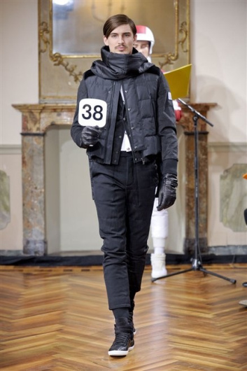 Fotoservizio/FW 2012-2013/MEN/MONCLER GAMME BLEU/D1/38