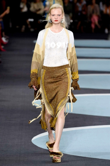 Fotoservizio/SS 2018/WOMEN/MARCO DE VINCENZO/DP2/3