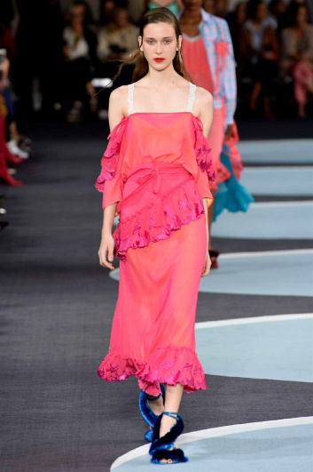 Fotoservizio/SS 2018/WOMEN/MARCO DE VINCENZO/DP2/3