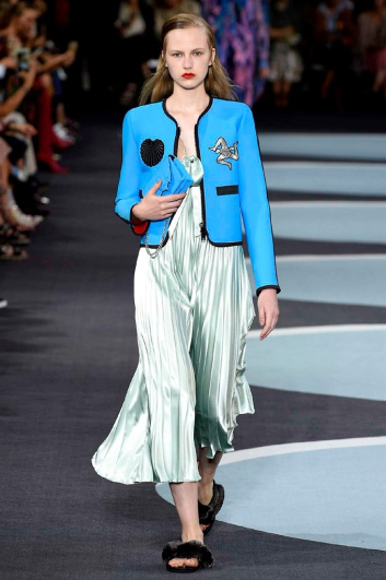 Fotoservizio/SS 2018/WOMEN/MARCO DE VINCENZO/DP2/3