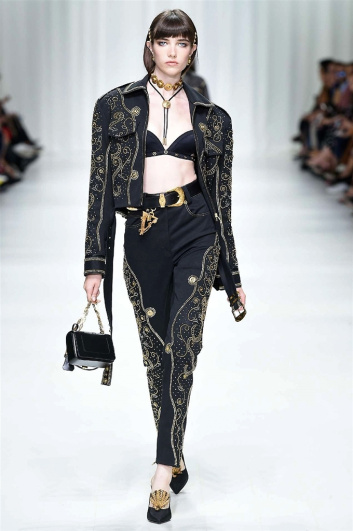 Fotoservizio/SS 2018/WOMEN/VERSACE/DP2/6