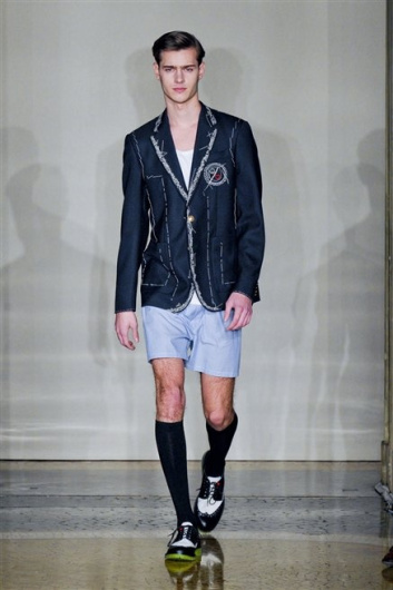 Fotoservizio/FW 2012-2013/MEN/MOSCHINO/D1/11