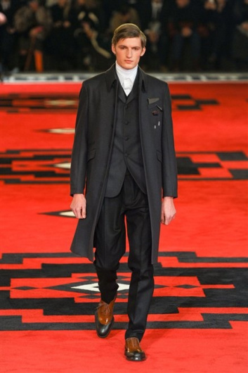 Fotoservizio/FW 2012-2013/MEN/PRADA/D1/2