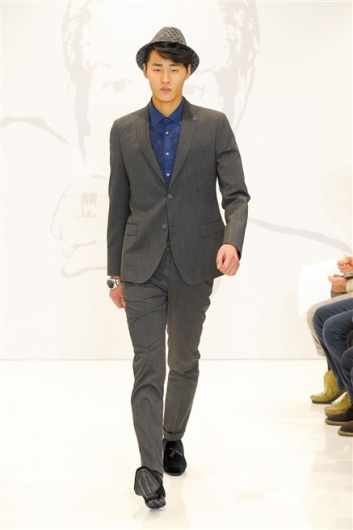Fotoservizio/FW 2012-2013/MEN/ROCCOBAROCCO/D1/21