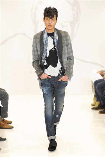 Fotoservizio/FW 2012-2013/MEN/ROCCOBAROCCO/D1/35