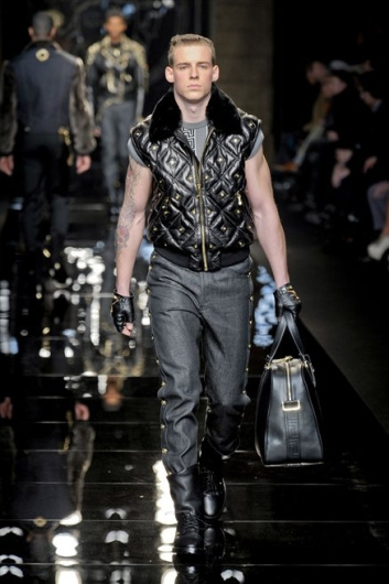 Fotoservizio/FW 2012-2013/MEN/VERSACE/D1/37
