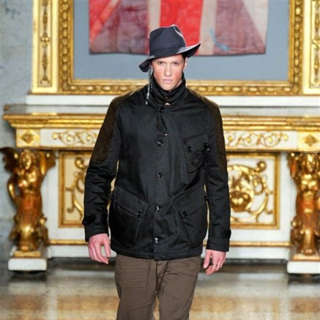 VIVIENNE WESTWOOD