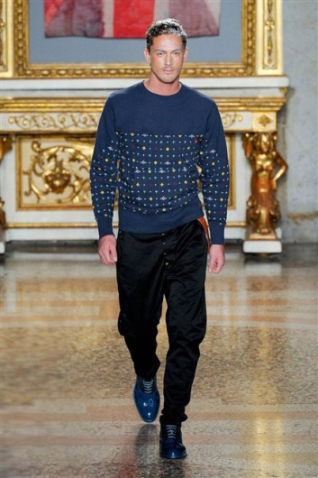 Fotoservizio/FW 2012-2013/MEN/VIVIENNE WESTWOOD/D1/12